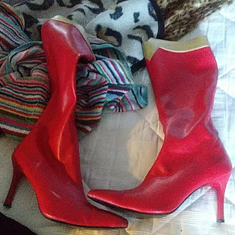 Wonder woman boots